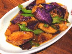 -阿瓦山寨·湘菜现炒·剁椒鱼头王(咸阳总店)