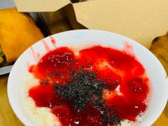 甜豆腐花草莓味-和众大油条(维明路店)
