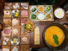 -银米·云南传统过桥米线(双廊黑金冠店)