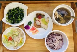 -卓玥国际月子会所(罗山路店)