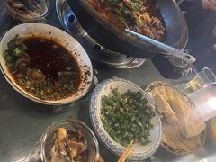-都江堰石锅鱼