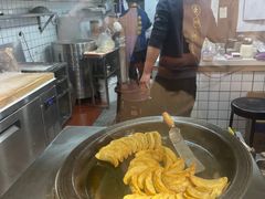 -老新隆牛肉锅贴(新街口店)