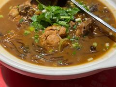 小鸡炖蘑菇-關東雪东北菜(中庚漫游城店)