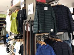 -优衣库(上海金桥国际商业广场店)