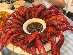 -捌贰虾蟹·江湖菜馆(江汉路店)