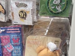 -名创优品(惠州华贸购物中心店)