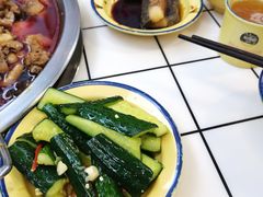 -晓彭肥肠鸡·泡椒鸡火锅(水木天地店)