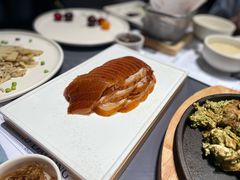 酥不腻烤鸭-小大董·烤鸭(观景餐厅·南京西路店)