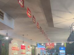 -顶峰夜宴·龙虾烧烤大排档(九江学院店)