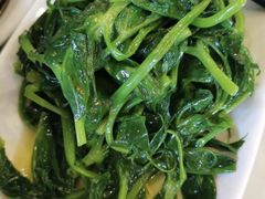 豌豆尖-粤香村(清真川菜店)