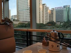 靠窗位-又一间茶点轩(百汇广场店)