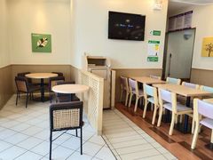 用餐区-德克士(芮城东茂店)
