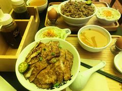 -熊吞·大碗丼烧肉饭(济宁万达广场店)