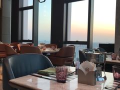 靠窗位-万达文华酒店·48F云端窗景美食汇自助餐厅