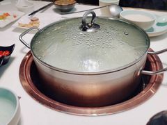 -洪氏嗨捞·猪肚鸡火锅(阳光天地店)