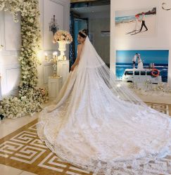 点击看大图 -艾米丽婚纱礼服