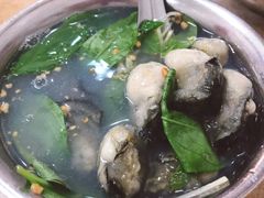 蚵仔汤-阿川蚵仔面线