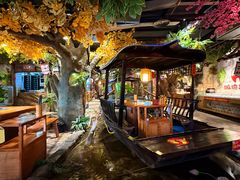 -城墙拐拐火锅(三峡广场黑金冠店)