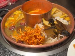 -菌自由丨野生菌火锅特色庭院餐厅(丽江古城店)