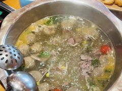 -苗阿哥酸汤牛肉火锅(体育场店)