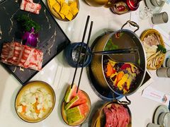-菌子鲜汤野生菌锅