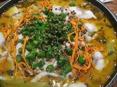 -山城外·非遗酸菜鱼(财富中心店)