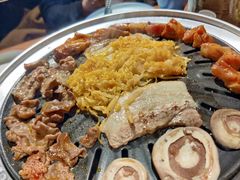 -明洞阿姨·韩式酱蟹烤肉·创意料理(三元桥店)