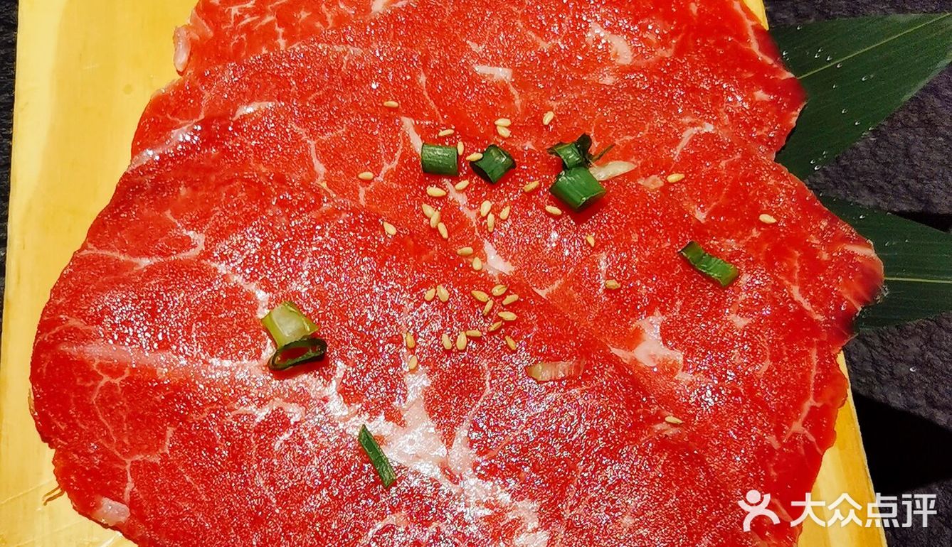牛角是北京非常知名的烧肉品牌店，深受大众的喜爱