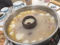-朴小妹人参鸡汤火锅(长白山万达店)