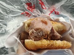 烧饼夹肉-京东一绝西海子西园烧饼夹肉