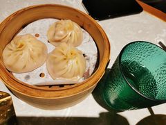 蟹粉汤包-松鹤面馆·古法焖肉面(观前店)