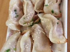牛肉鍋貼-小姜锅贴(凤凰街店)