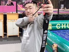 -嘿哟动霸CHUA·新潮玩运动娱乐中心·蹦床滑冰团建乐园