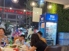 -顶峰夜宴·龙虾烧烤大排档(九江学院店)