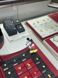 -周大福CHOW TAI FOOK(浦东八佰伴店)