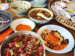 辣炒鸡血-包整·丝娃娃(一览甲秀楼风景店)