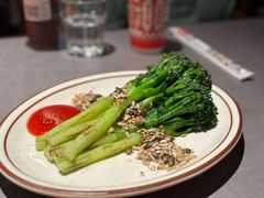轻煎西兰苔-AMORE PAELLA西班牙海鲜饭(万象城店)