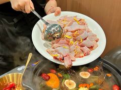 -鹏鹏虾庄·创新土鸡火锅(坪山高铁站店)