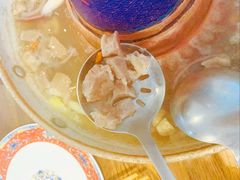 -毛辣果·贵州红酸汤牛肉火锅(西单店)