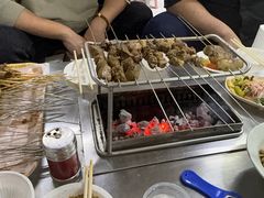 -老广烧烤(骆驼山康馨园店)