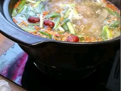 -陆记牛庄·碳锅龙虾烧烤(爱上花园店)