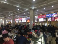 等位区-北京交通大学学生一餐厅