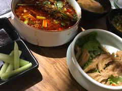 -三人行骨头王火锅(长寿店)
