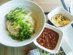 小豆炸酱面-小豆面馆(民大店店)