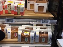 面包甜点陈列柜-盒马鲜生(王府广场店)