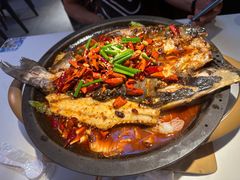 -鸣记脆皮烤鱼·海鲜烤鱼(三八广场店)