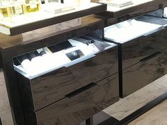 -De Bijenkorf百货公司