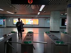 -上海体育馆(地铁站)