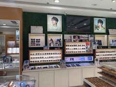 -光明眼镜·蔡司授权(九亭U天地店)