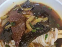素粉-众品香美食(三弓路店)